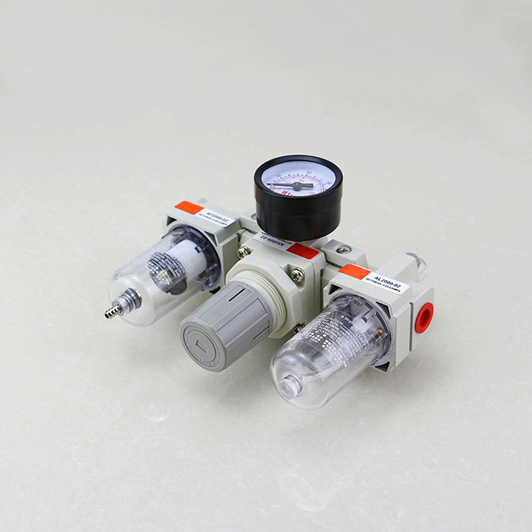 AC2000-02 (2)
